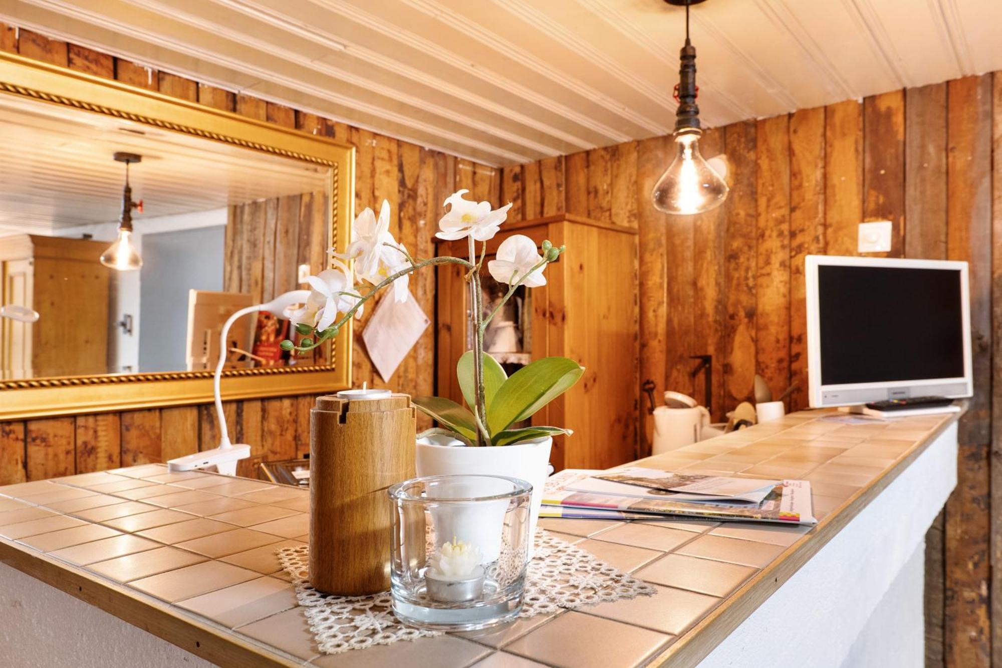 Bed and Breakfast Sleep And Go Mundelsheim Exterior foto