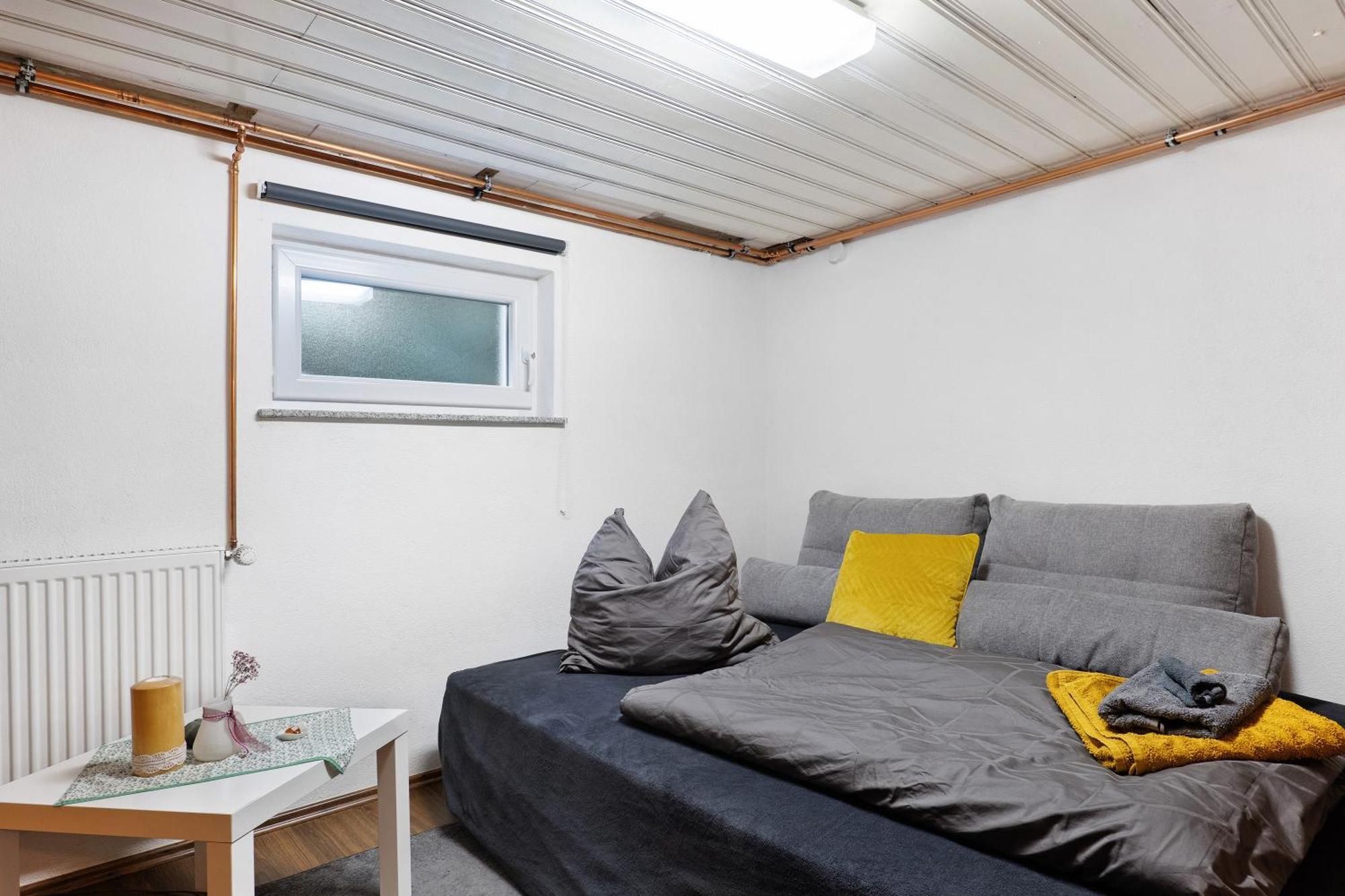 Bed and Breakfast Sleep And Go Mundelsheim Exterior foto